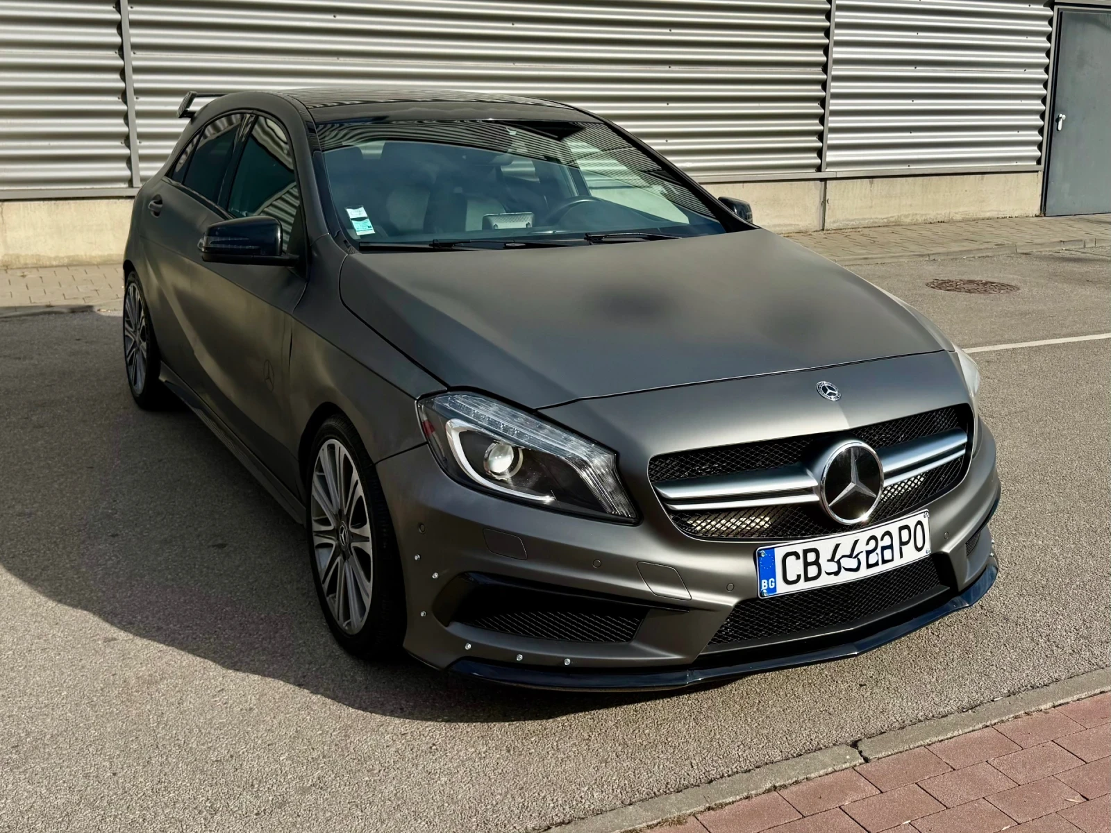 Mercedes-Benz A45 AMG MAGNO GREY - изображение 4