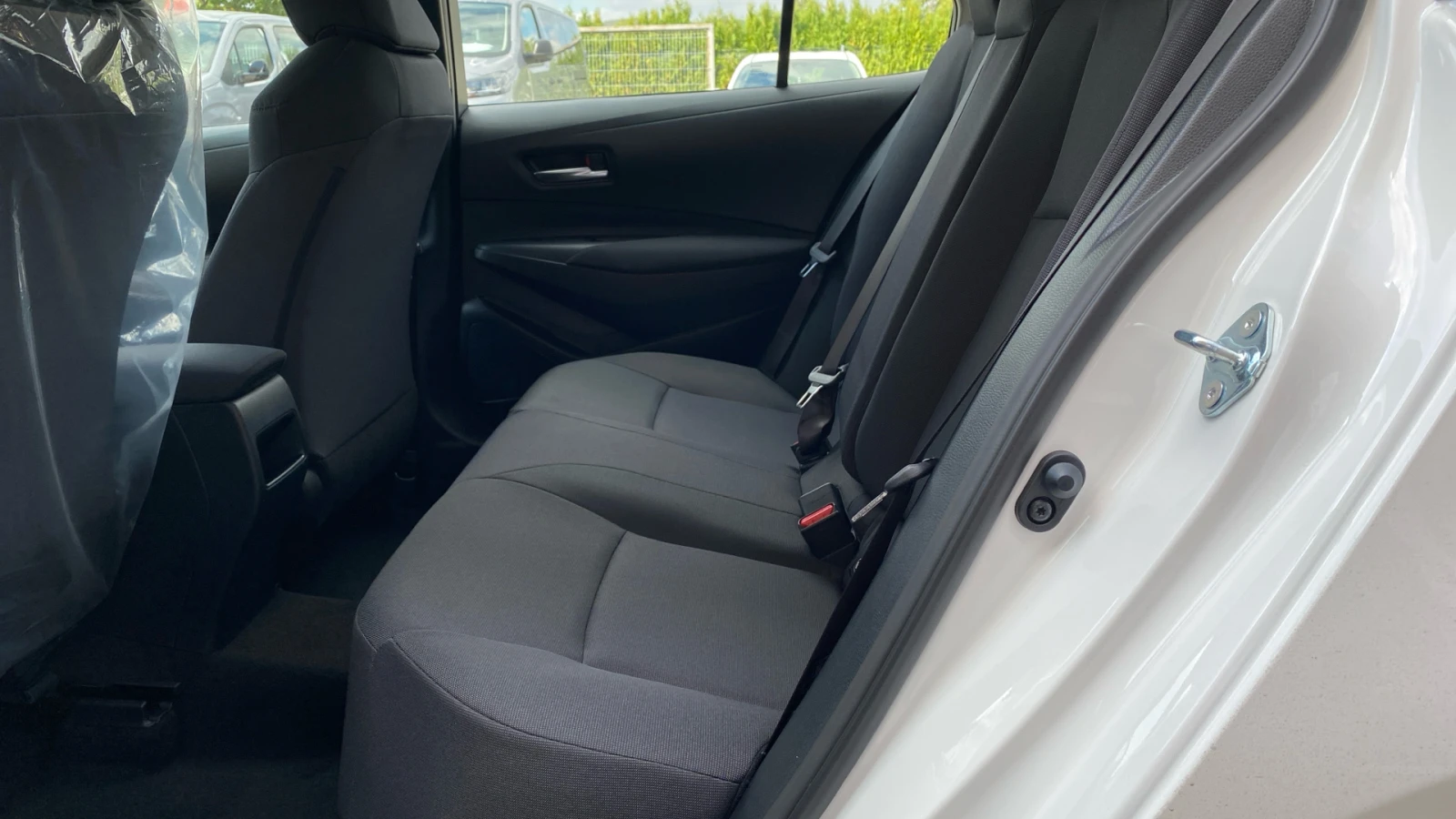 Toyota Corolla Comfort 1.5 TNGA | Mobile.bg � ����������� 12