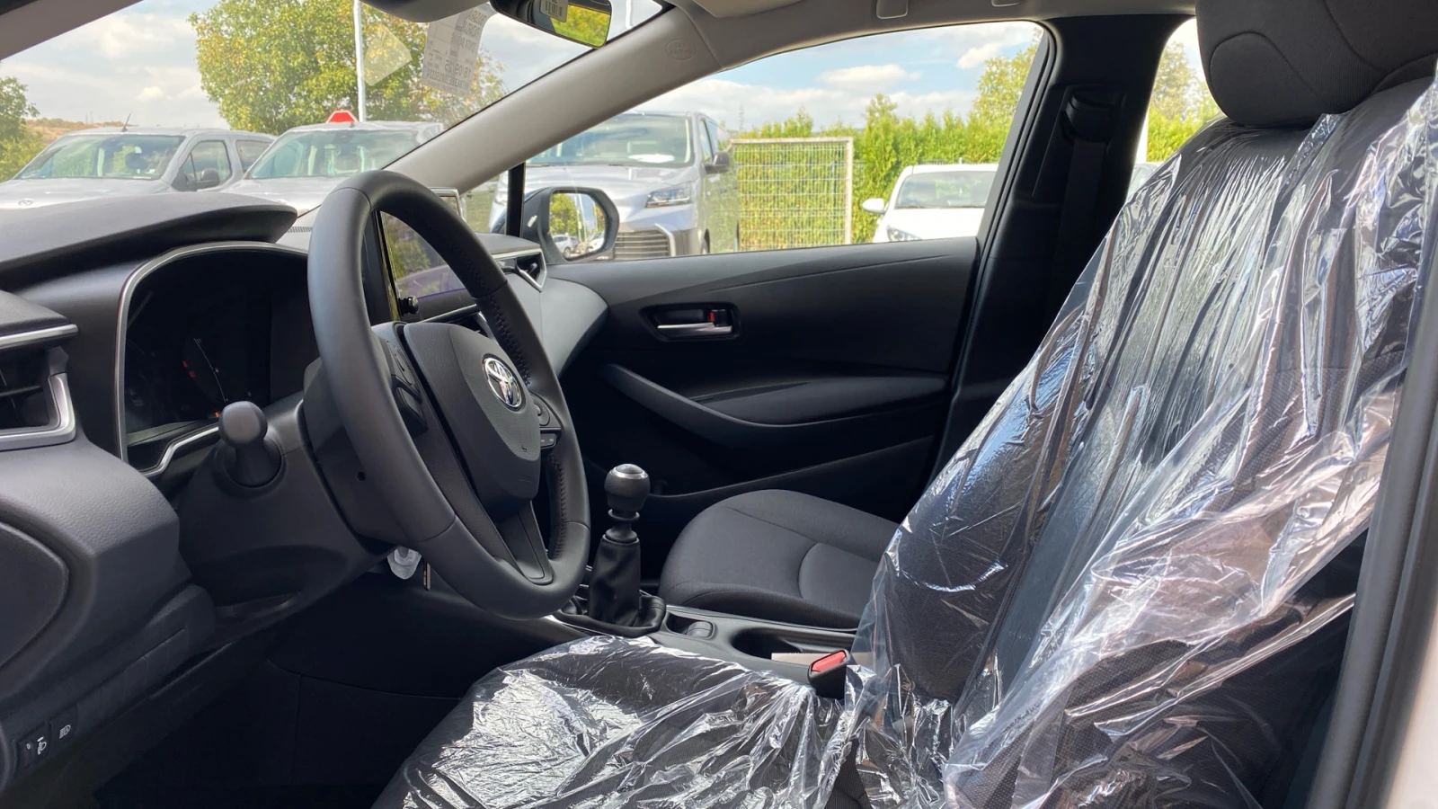 Toyota Corolla Comfort 1.5 TNGA - изображение 10