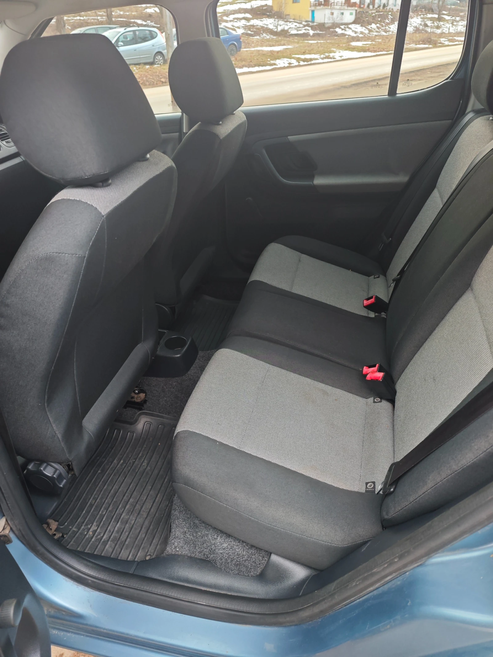 Skoda Fabia 1.2I НОВ ВНОС - изображение 7