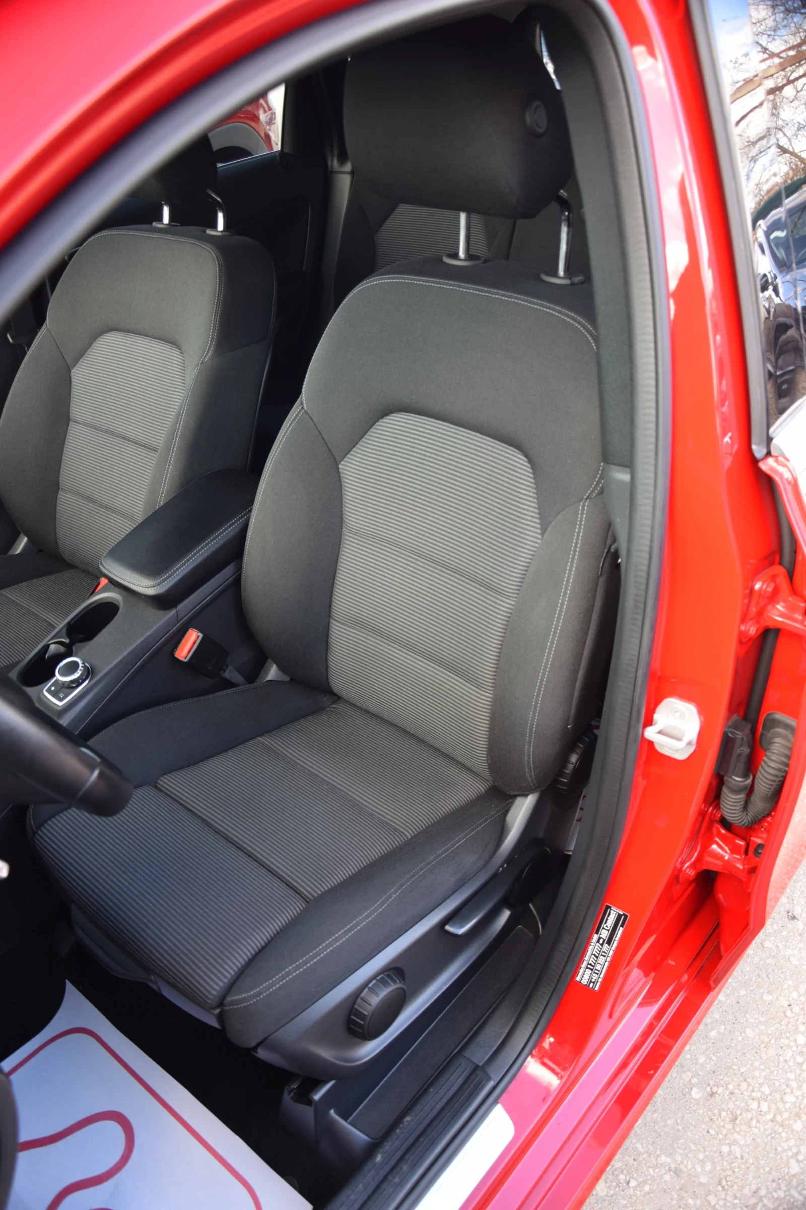 Mercedes-Benz B 250 B250 e - изображение 9