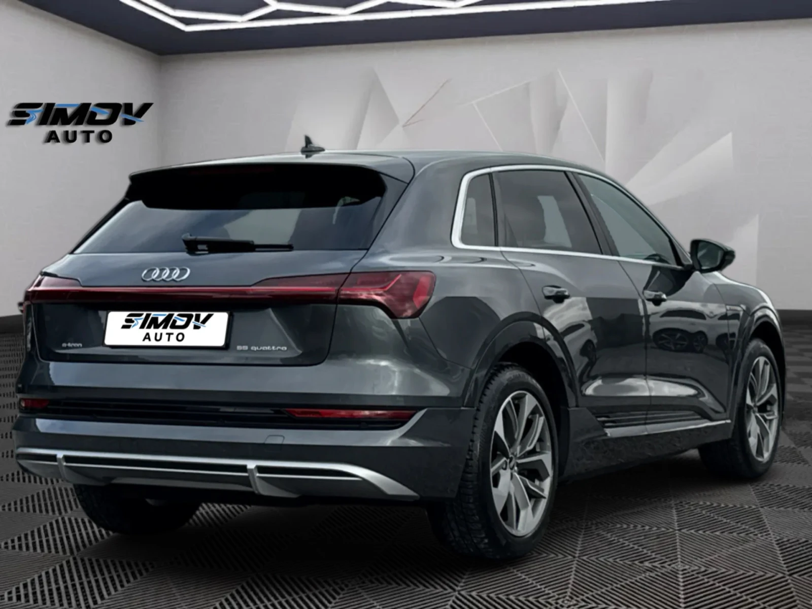 Audi E-Tron 55 S-LINE QUATTRO 95KWH HEAD-UP 408КС. , снимка 4 - Автомобили и джипове - 54076269