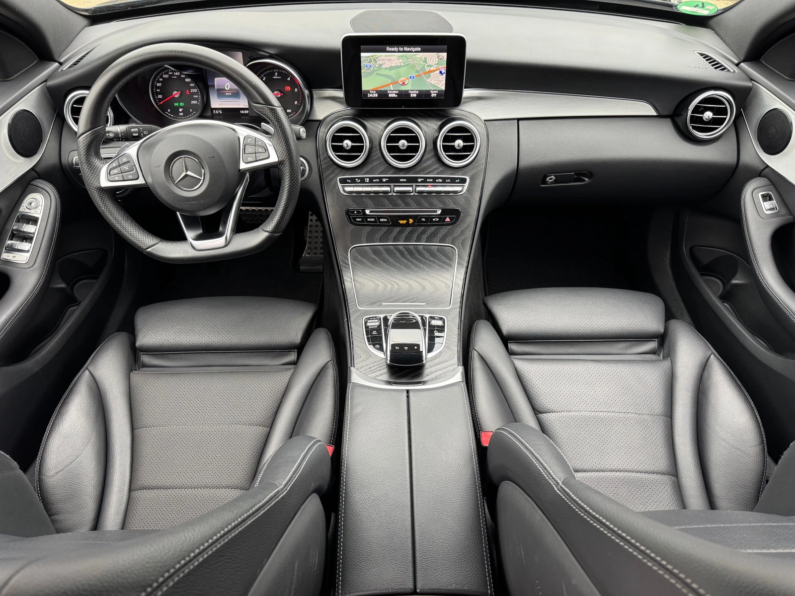 Mercedes-Benz C 250  d 204ps AMG-Night ACC LED-Intelligent FULL-LEADER, снимка 11 - Автомобили и джипове - 54111421