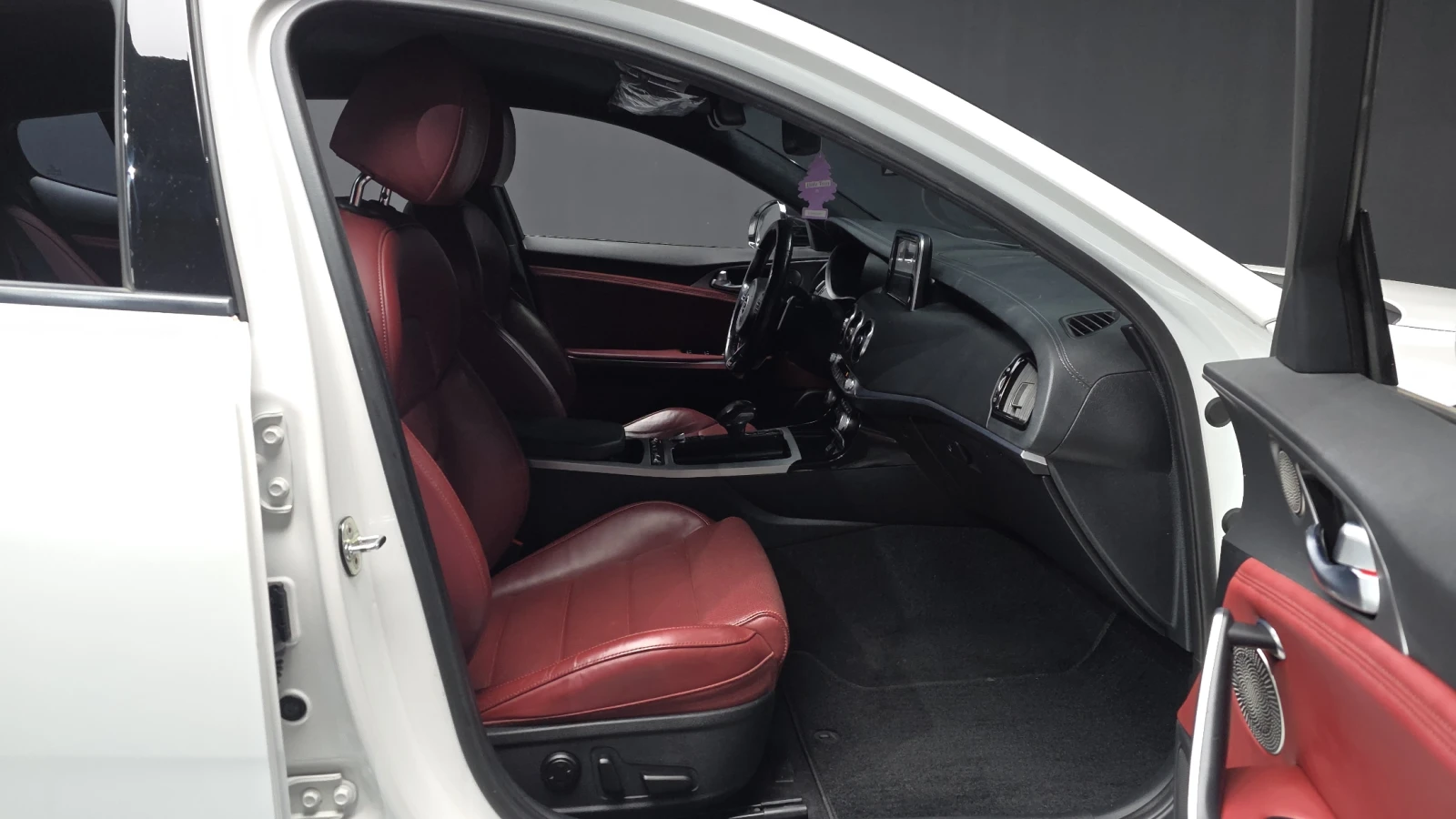 Kia Stinger 3.3T AWD GT autogeorge.com | Mobile.bg � ����������� 9