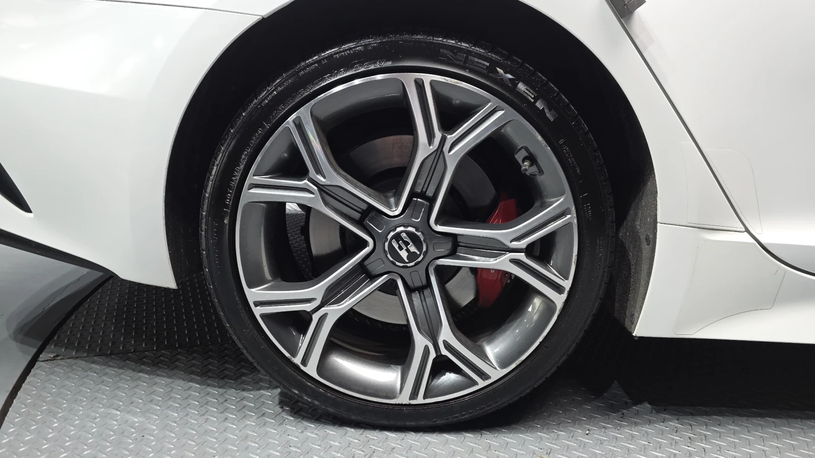 Kia Stinger 3.3T AWD GT autogeorge.com | Mobile.bg � ����������� 5