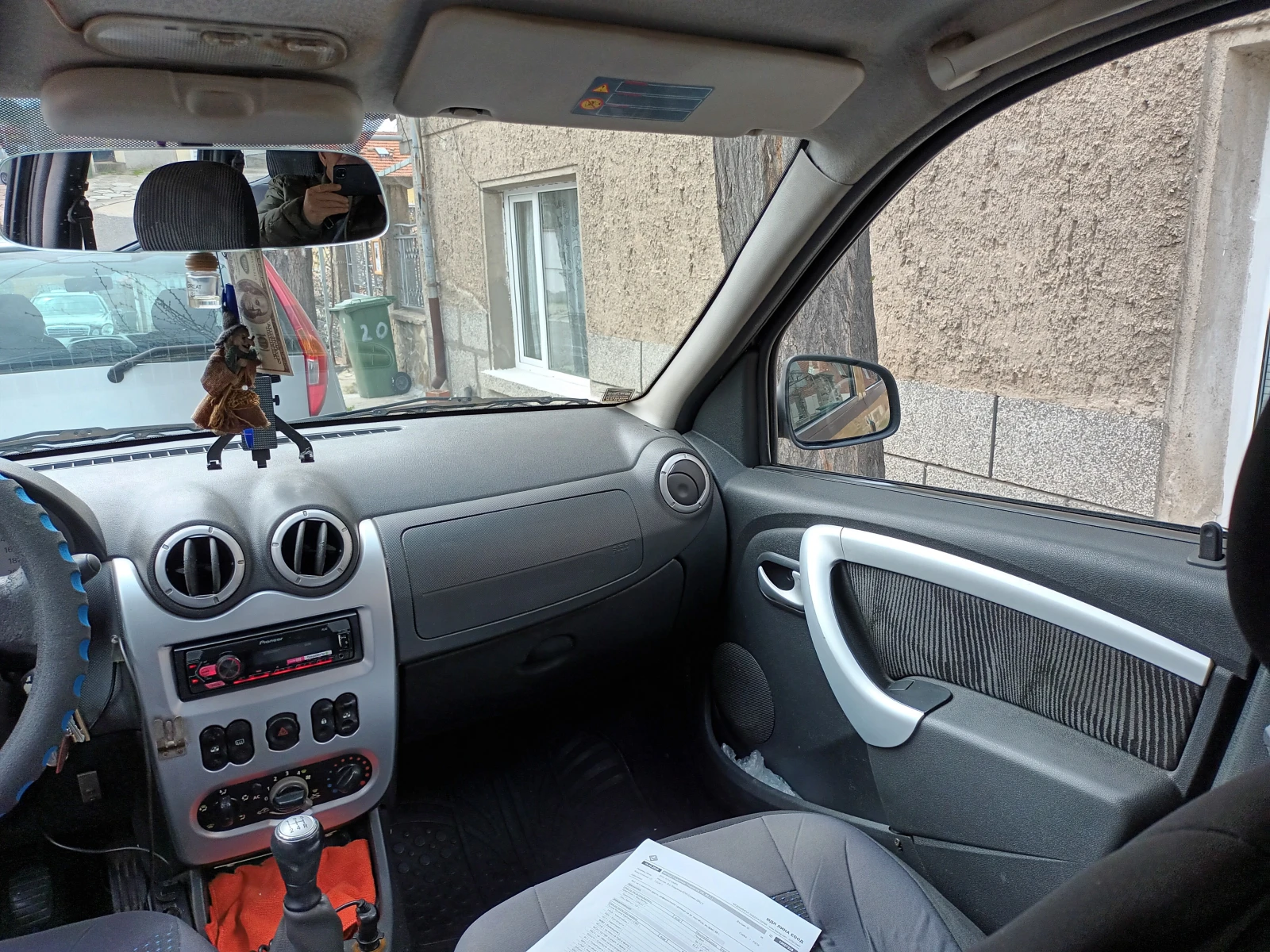 Dacia Logan, снимка 11 - Автомобили и джипове - 54455889