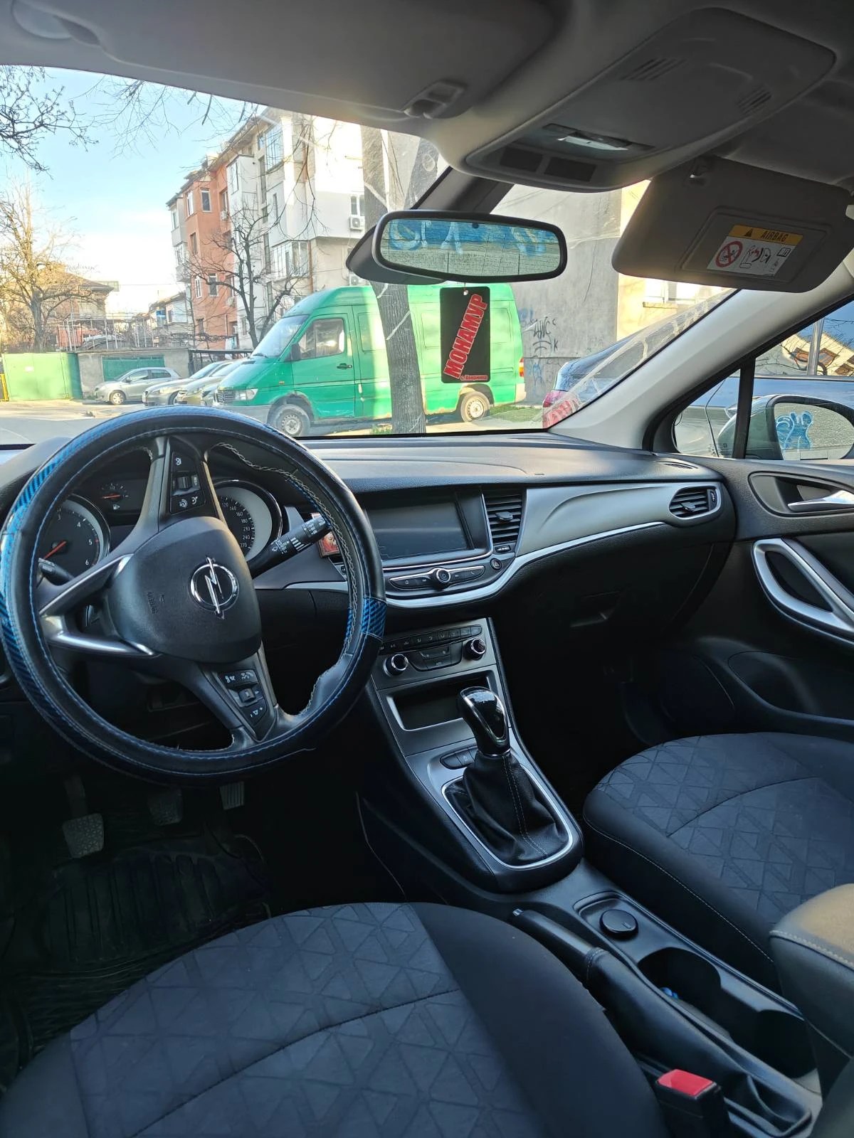 Opel Astra 1, 6 дизел, снимка 3 - Автомобили и джипове - 54526134