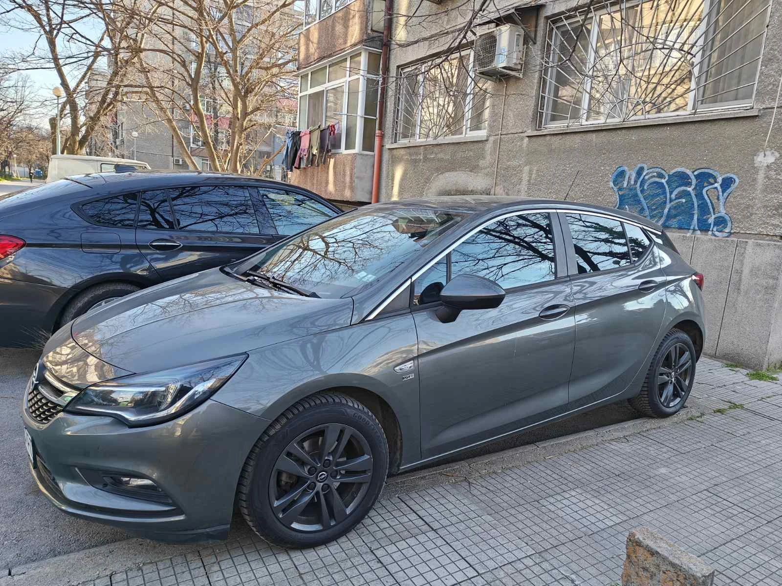 Opel Astra 1, 6 дизел, снимка 2 - Автомобили и джипове - 54526134