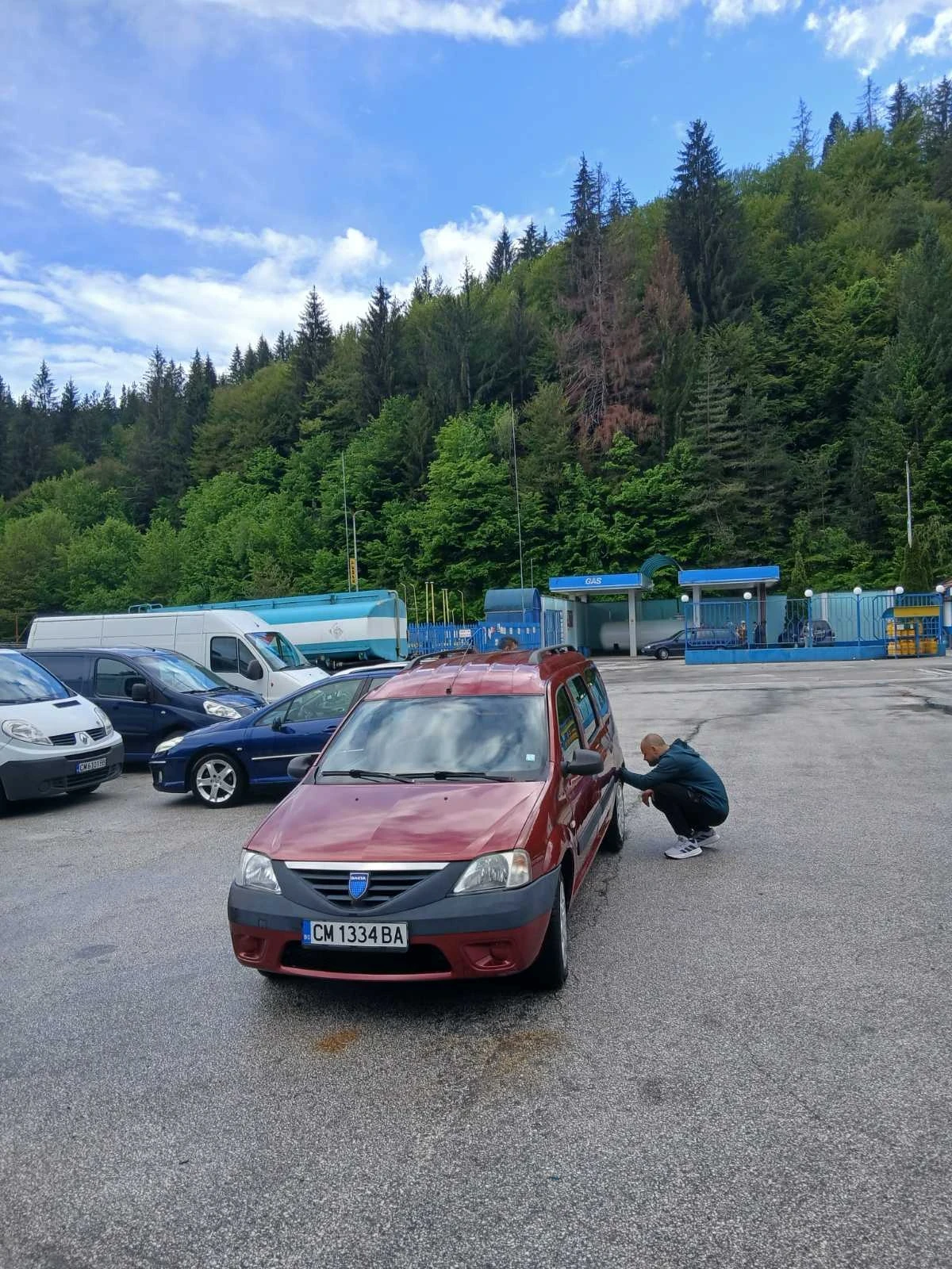 Dacia Logan, снимка 2 - Автомобили и джипове - 54654459