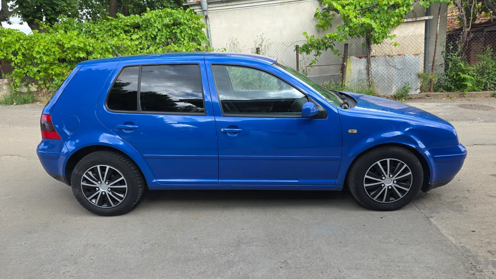 VW Golf 1.6 101кс газ бензин, снимка 6 - Автомобили и джипове - 54932625