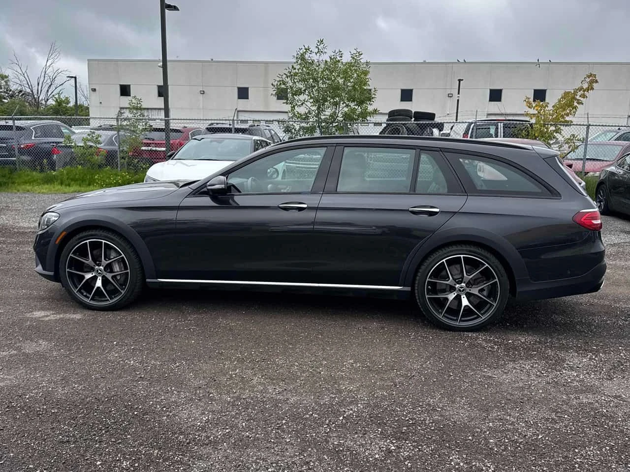 Mercedes-Benz E 450 * CARFAX * БЕЗ ПЪРВОНАЧАЛНА ВНОСКА, снимка 2 - Автомобили и джипове - 55689488