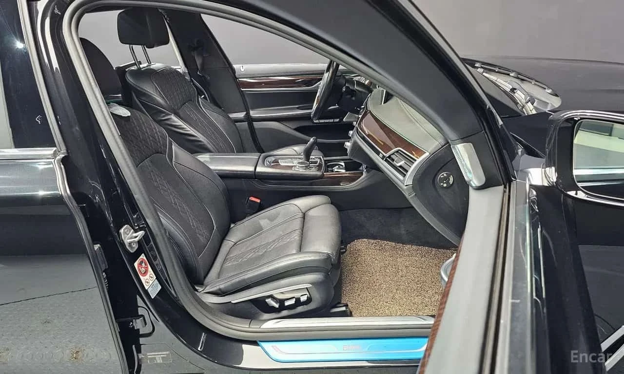 BMW 750 Li| BOWERS| MASSAGE| HUD| ОБДУХ| 360| , снимка 10 - Автомобили и джипове - 56169138