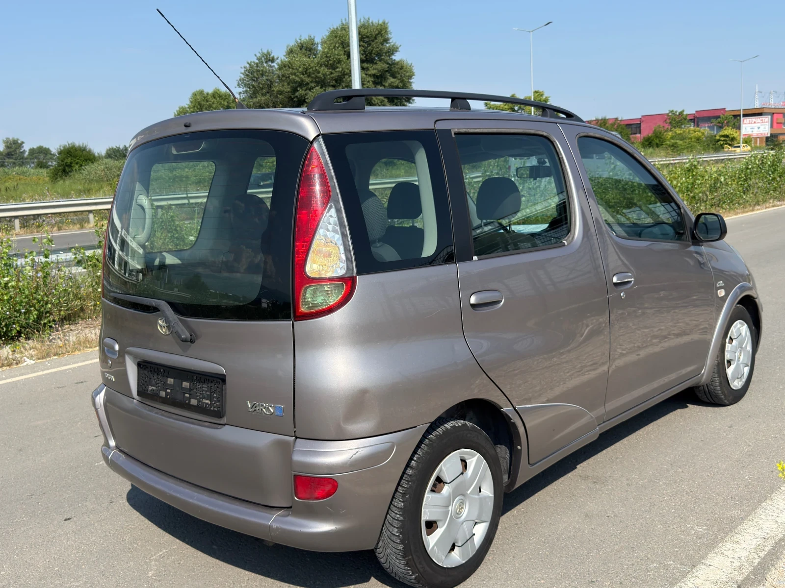 Toyota Yaris verso 1.4 DI | Mobile.bg � ����������� 2