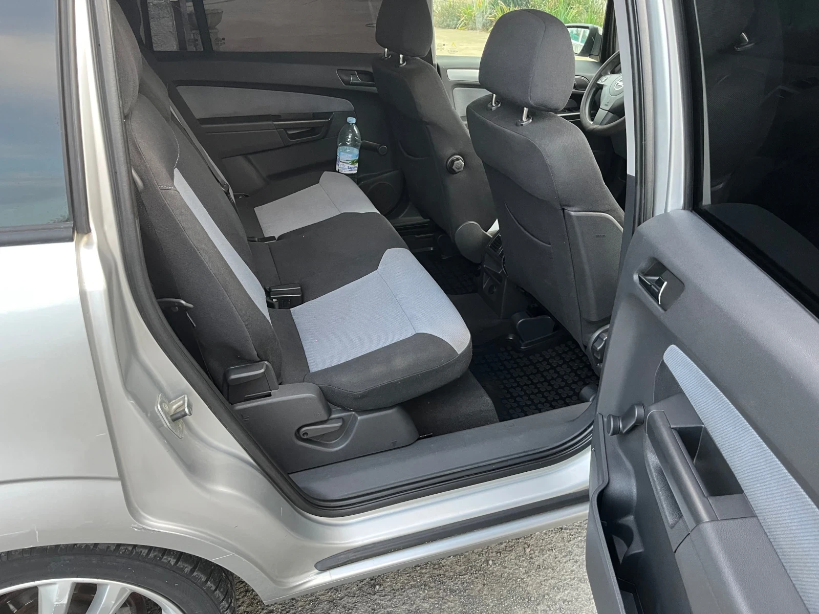 Opel Zafira, снимка 8 - Автомобили и джипове - 56449488
