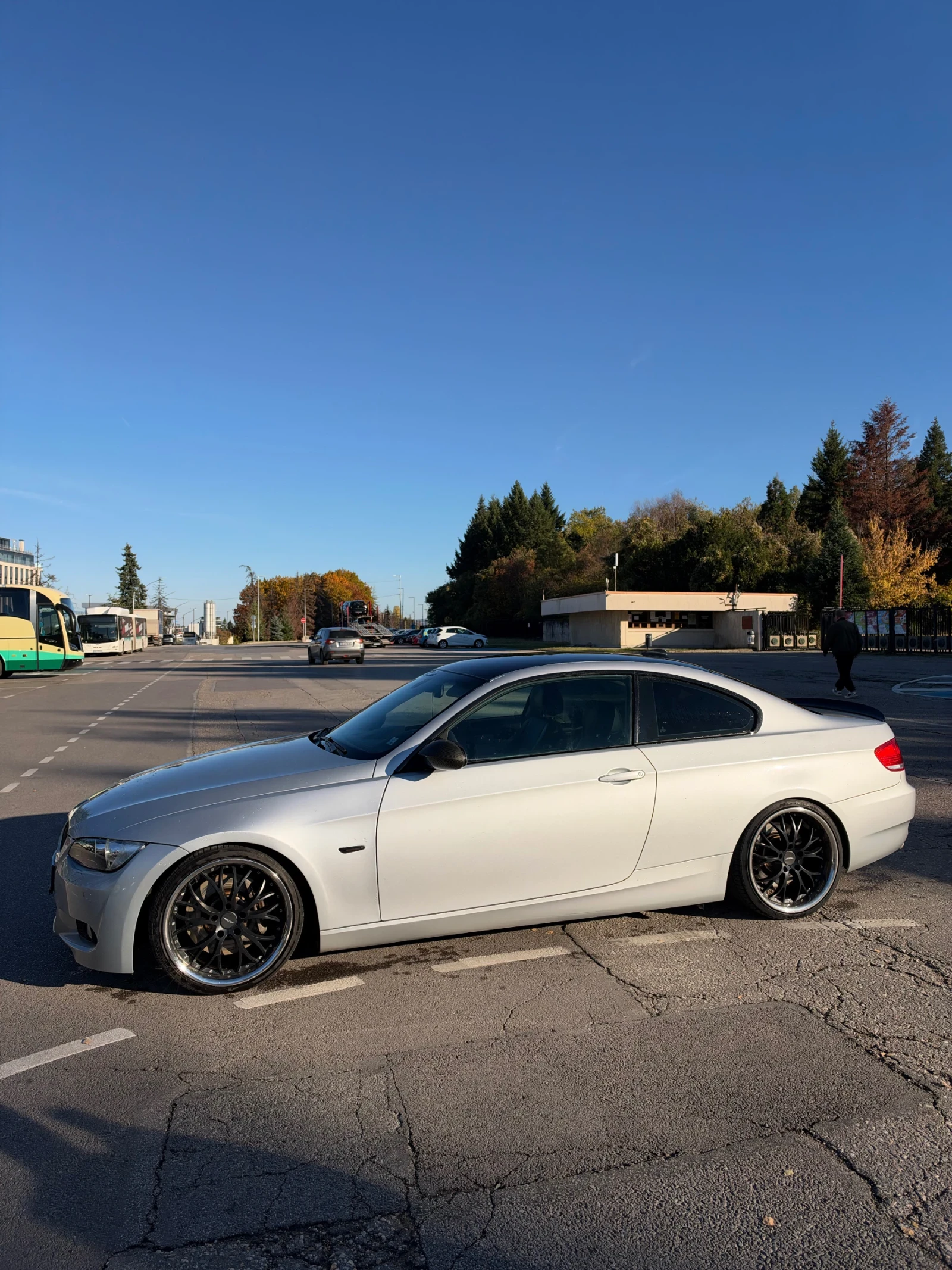 BMW 330, снимка 4 - Автомобили и джипове - 56629861