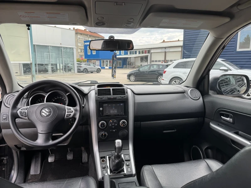 Suzuki Grand vitara 2.0 Бензин, снимка 13 - Автомобили и джипове - 52279125