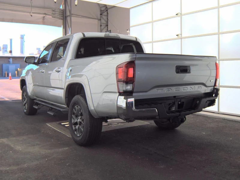 Toyota Tacoma SR5* Crew Cab* Medium Bed* , снимка 3 - Автомобили и джипове - 52498290