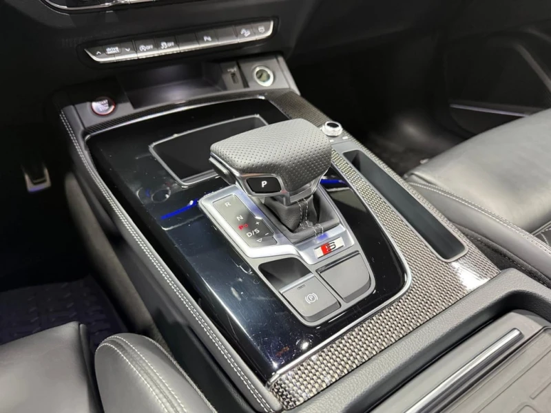 Audi SQ5 2024 Technik * CARFAX * БЕЗ ПЪРВОНАЧАЛНА ВНОСКА, снимка 13 - Автомобили и джипове - 52831699