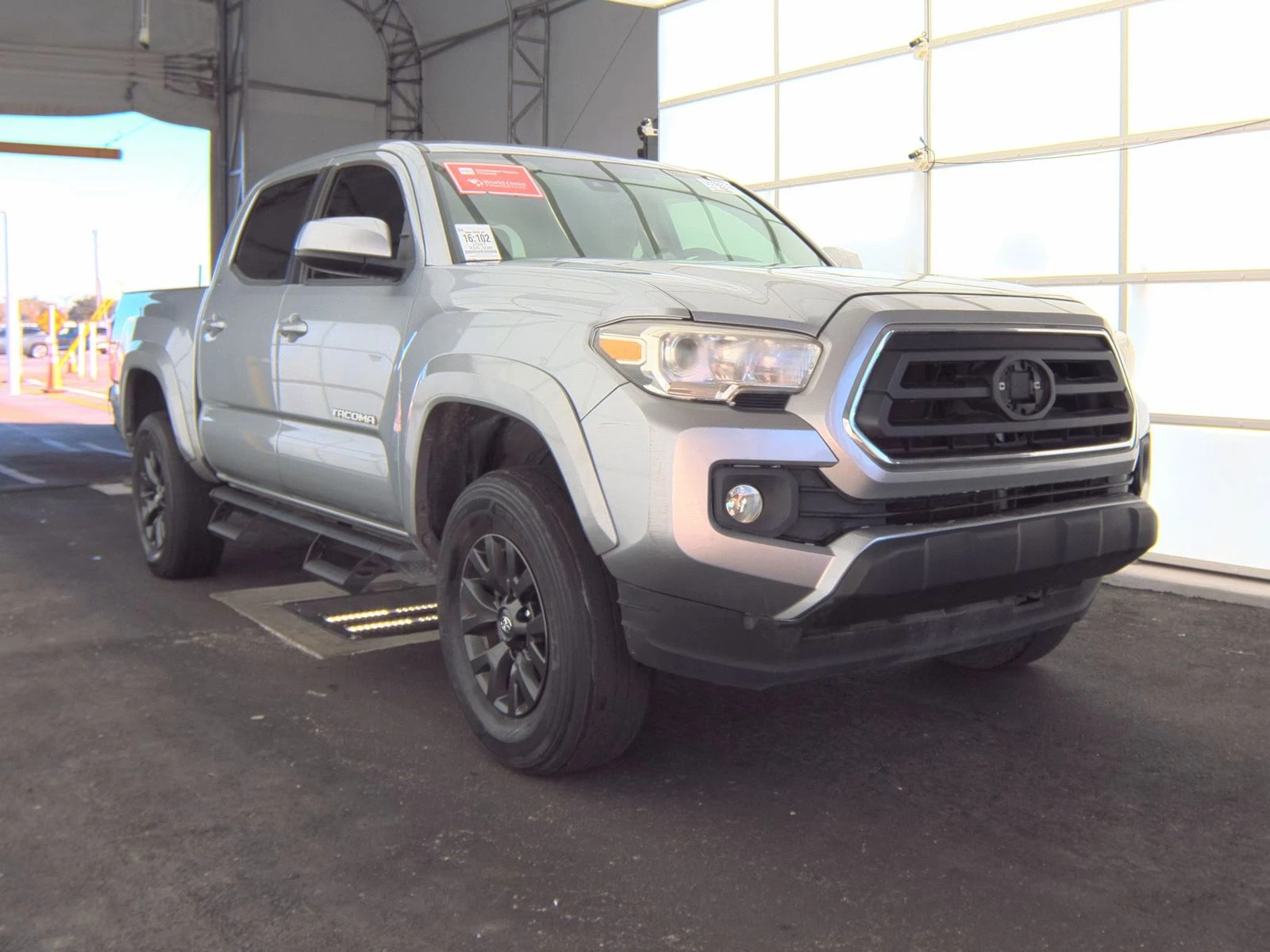 Toyota Tacoma SR5* Crew Cab* Medium Bed* , снимка 1
