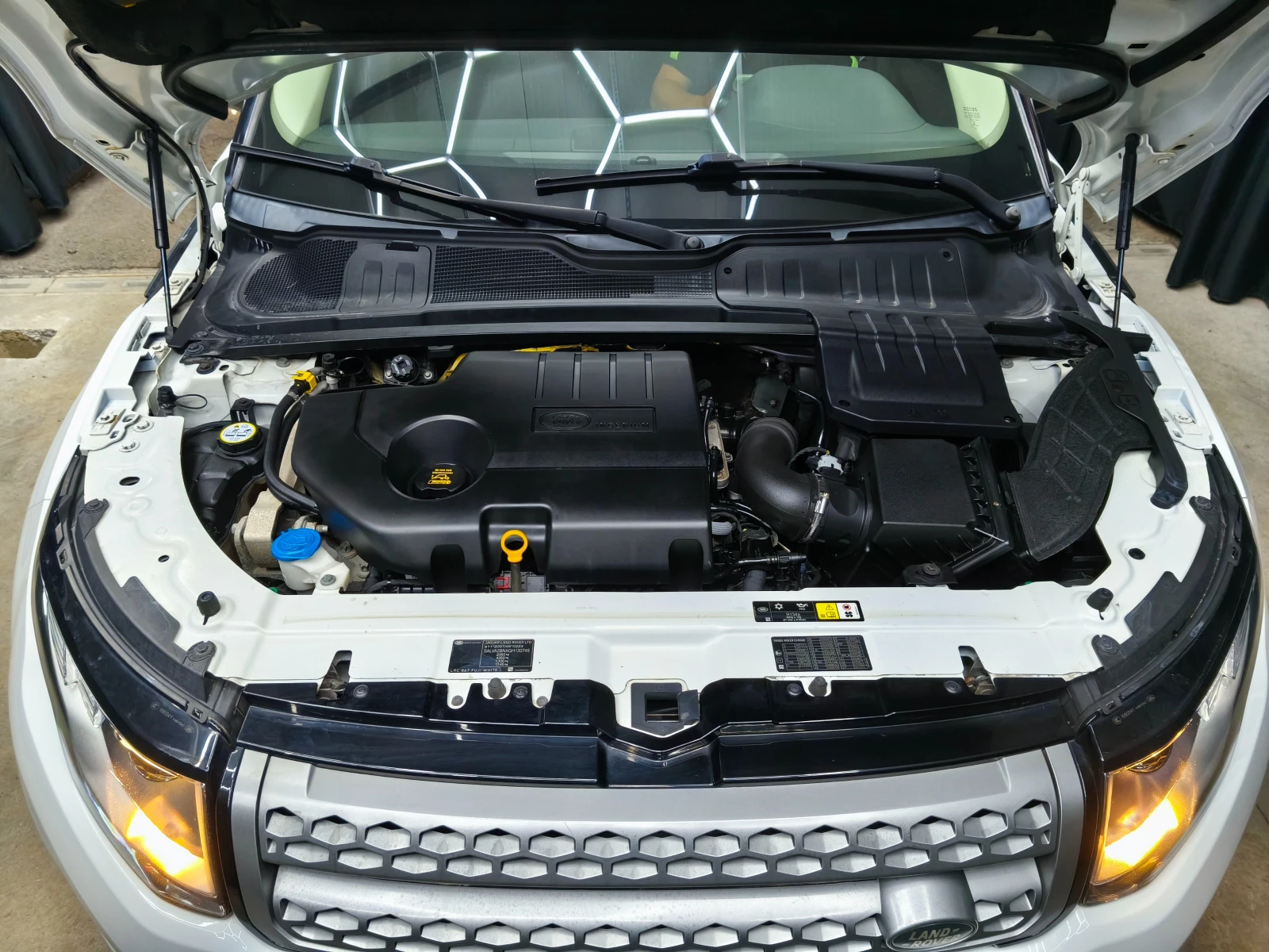 Land Rover Range Rover Evoque 2.0TD4 4x4 Automatic * NAVI* CAMERA*  | Mobile.bg   16