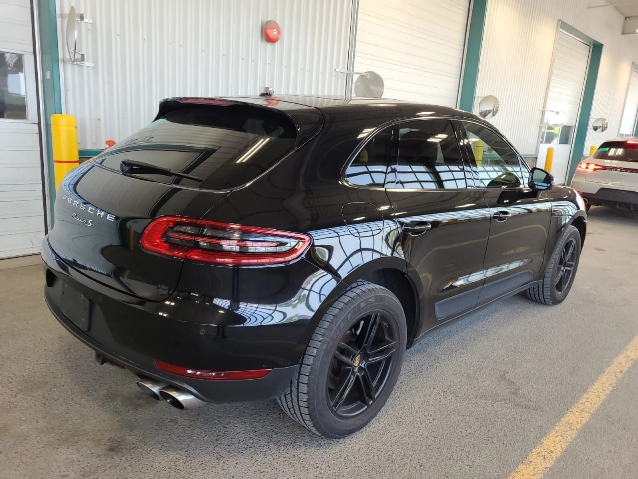 Porsche Macan 2016 S AWD * ПАНОРАМА* * АВТО КРЕДИТ*  - изображение 3