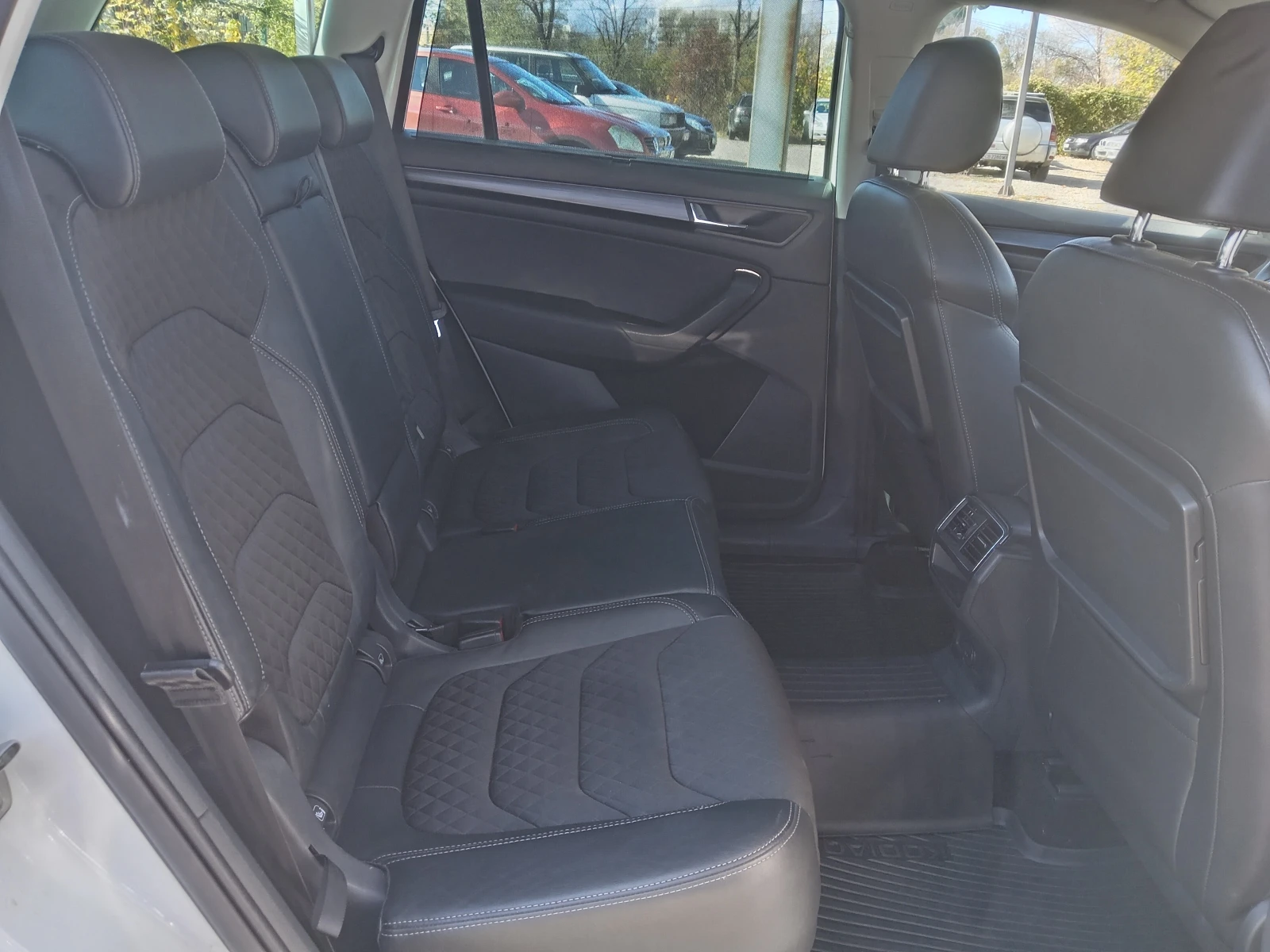 Skoda Kodiaq 2.0TDI 4x4 DSG - изображение 9