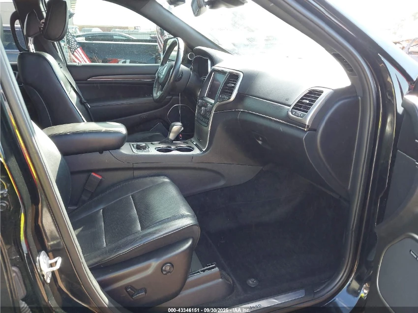 Jeep Grand cherokee HIGH ALTITUDE 4X4 - изображение 7