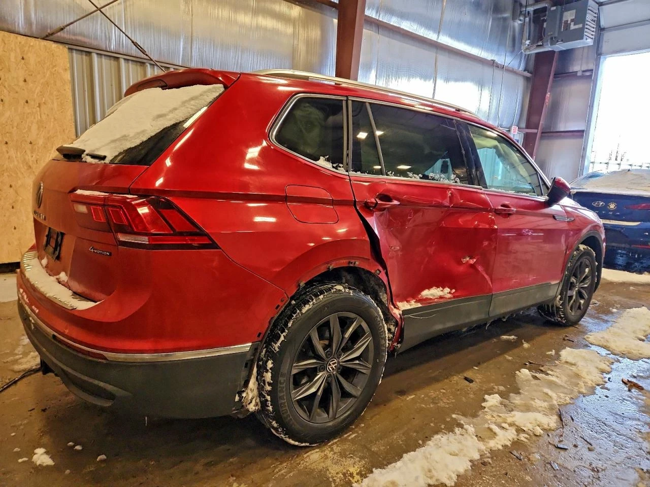 VW Tiguan 2.0T SE 4MOTION - изображение 3