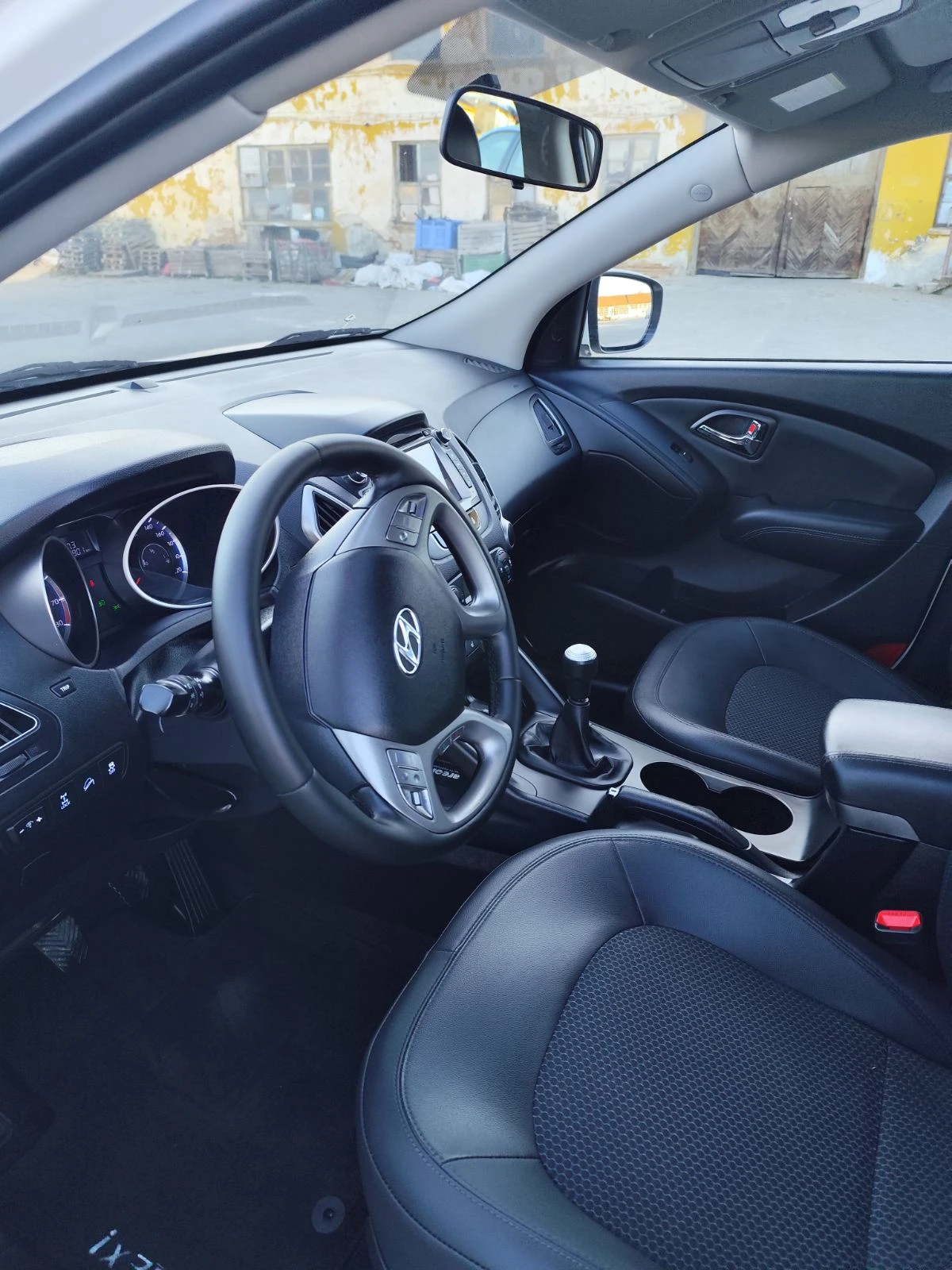 Hyundai IX35 2.0 Comfort AWD, снимка 10 - Автомобили и джипове - 53785591