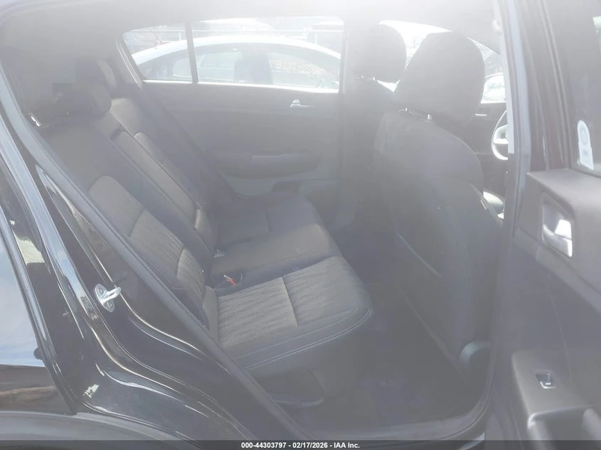 Kia Sportage 2.4l Lx, снимка 8 - Автомобили и джипове - 53825645