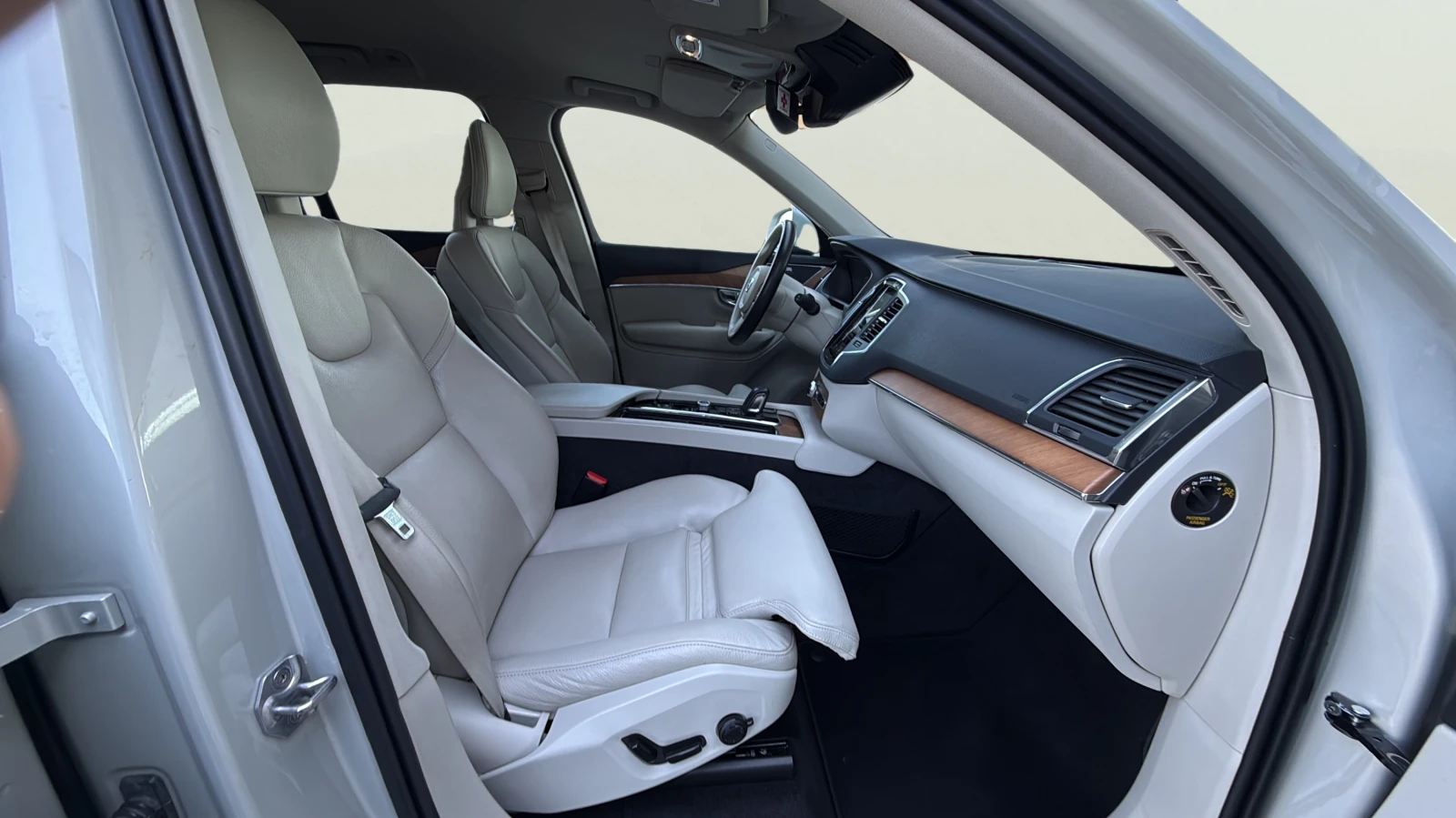 Volvo Xc90 2.0 B5, снимка 12 - Автомобили и джипове - 54152377