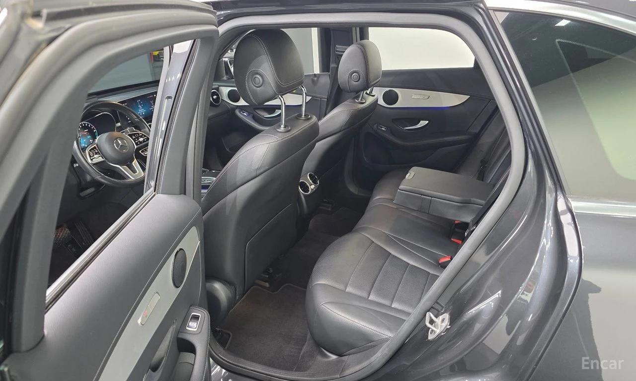 Mercedes-Benz GLC 300 ДИСТРОНИК* 360КАМЕРА* ХЕДЪП* LANE* ASSIST* , снимка 15 - Автомобили и джипове - 55342975
