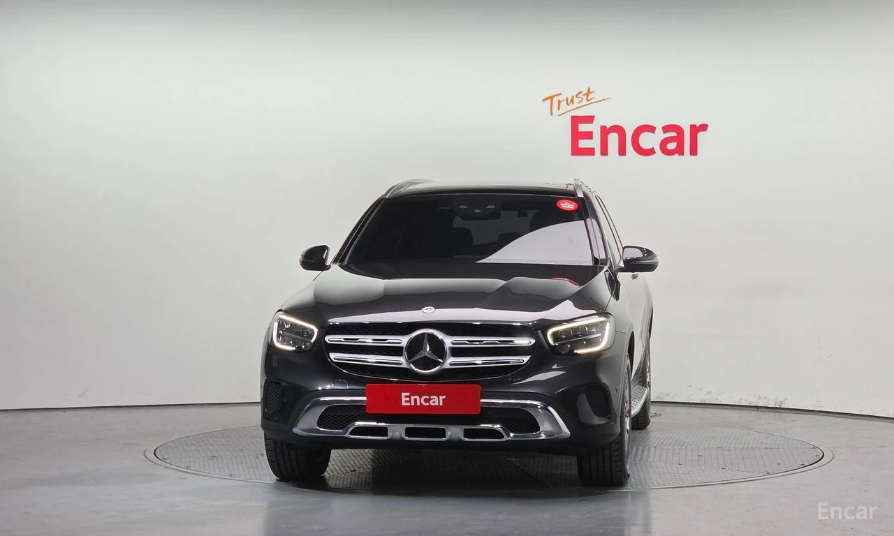 Mercedes-Benz GLC 300 ДИСТРОНИК* 360КАМЕРА* ХЕДЪП* LANE* ASSIST* , снимка 3 - Автомобили и джипове - 55342975