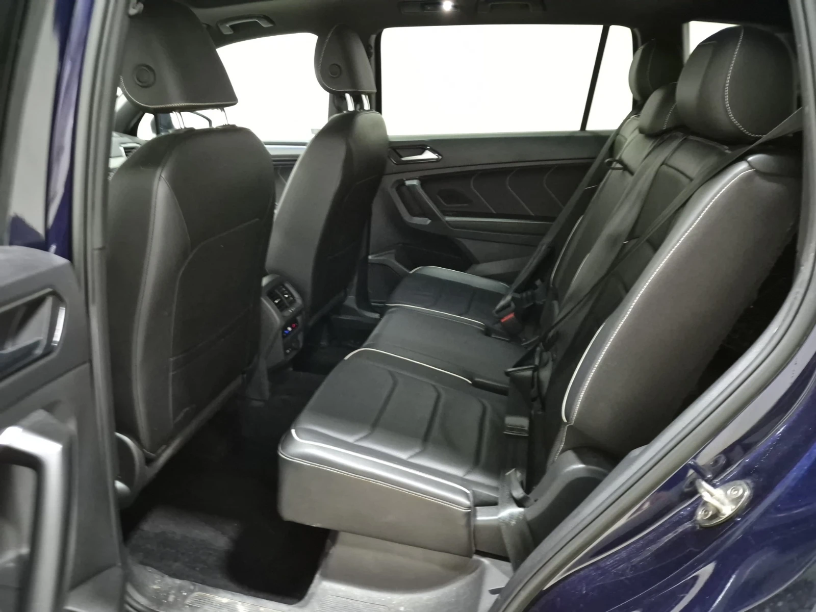 VW Tiguan HIGHLINE R-LINE, CARFAX, АВТОКРЕДИТ, снимка 12 - Автомобили и джипове - 56087169