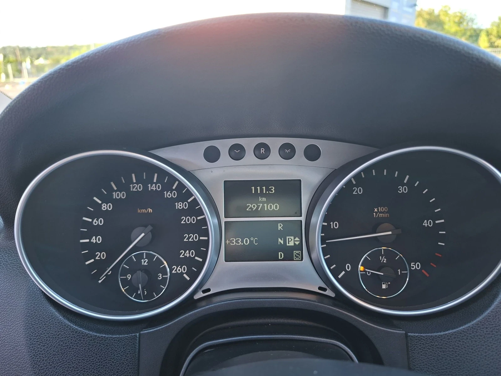 Mercedes-Benz ML 320, снимка 11 - Автомобили и джипове - 56161438