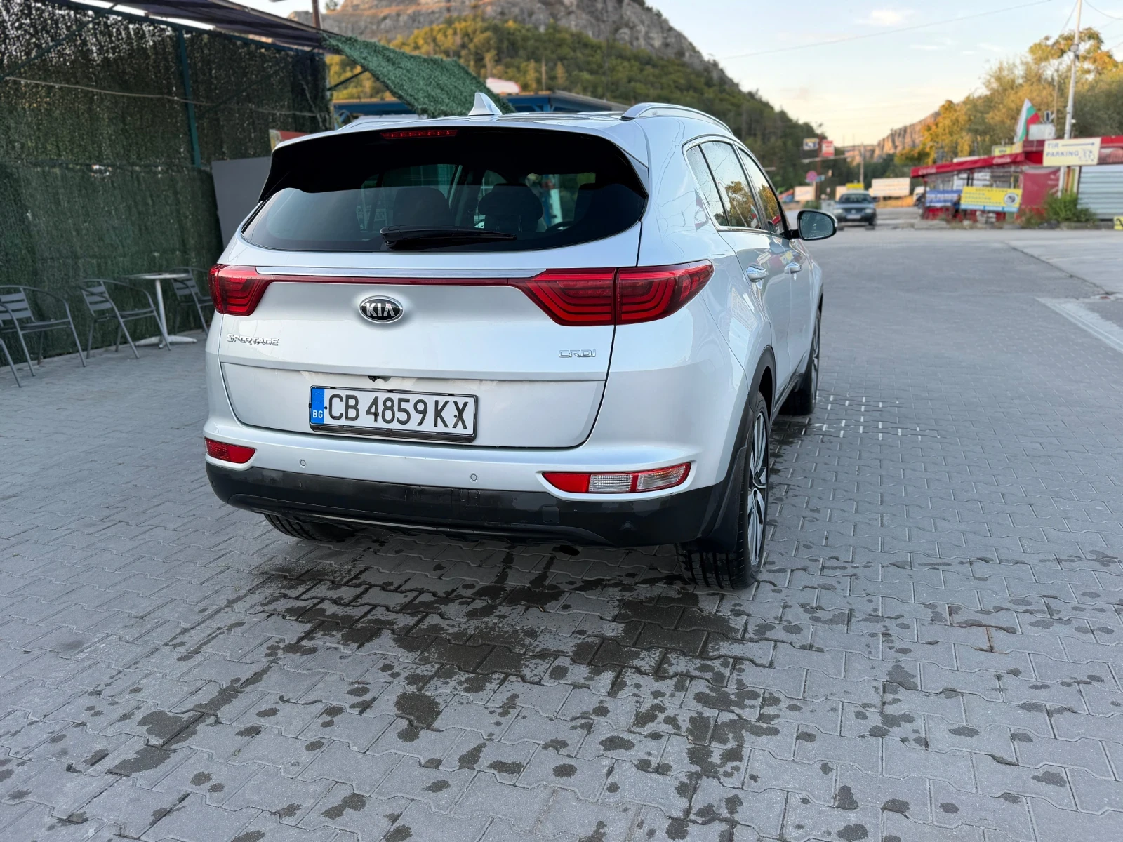 Kia Sportage 2.0 CRDI AWD, снимка 6 - Автомобили и джипове - 56258950