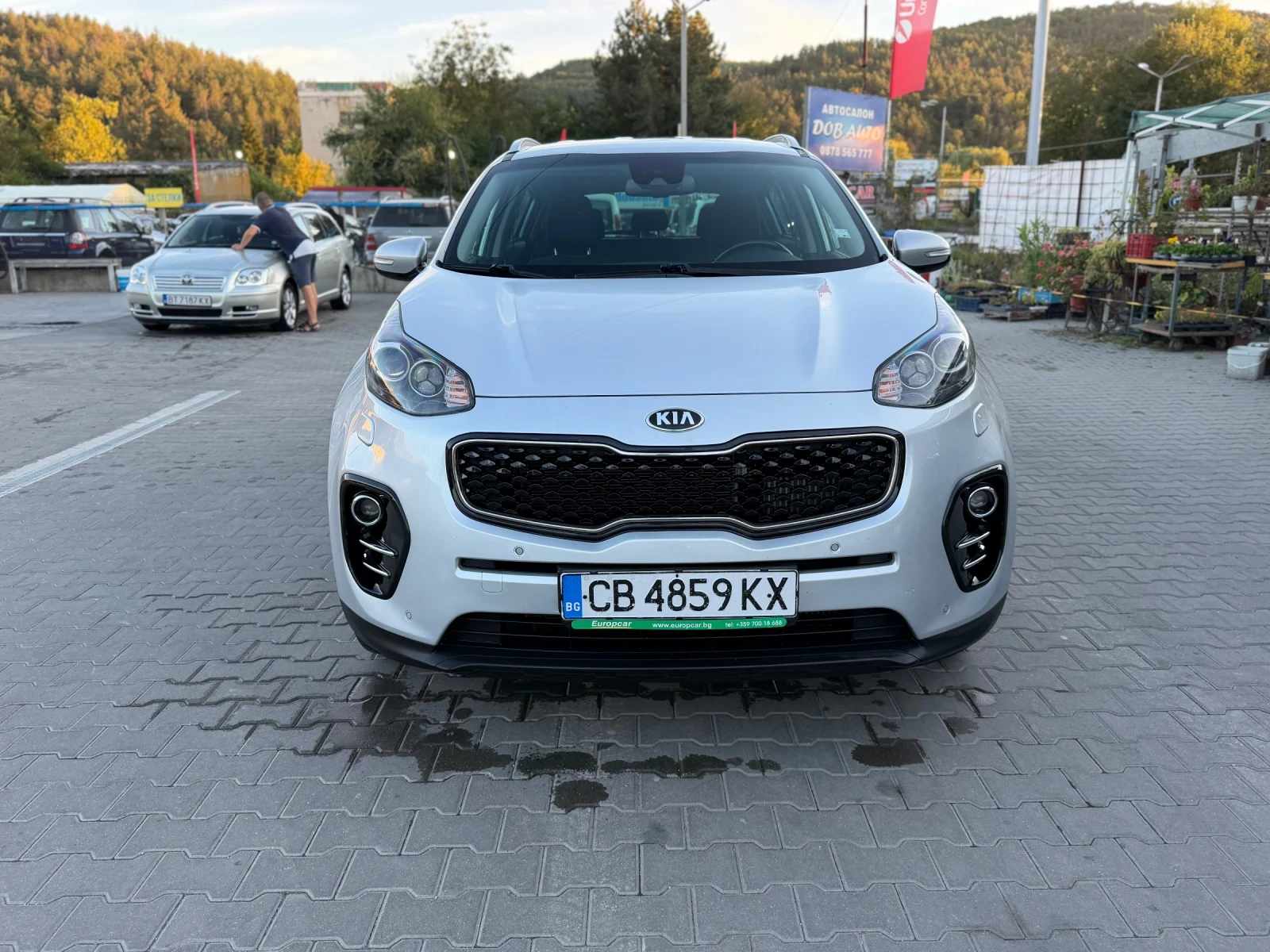 Kia Sportage 2.0 CRDI AWD, снимка 2 - Автомобили и джипове - 56258950