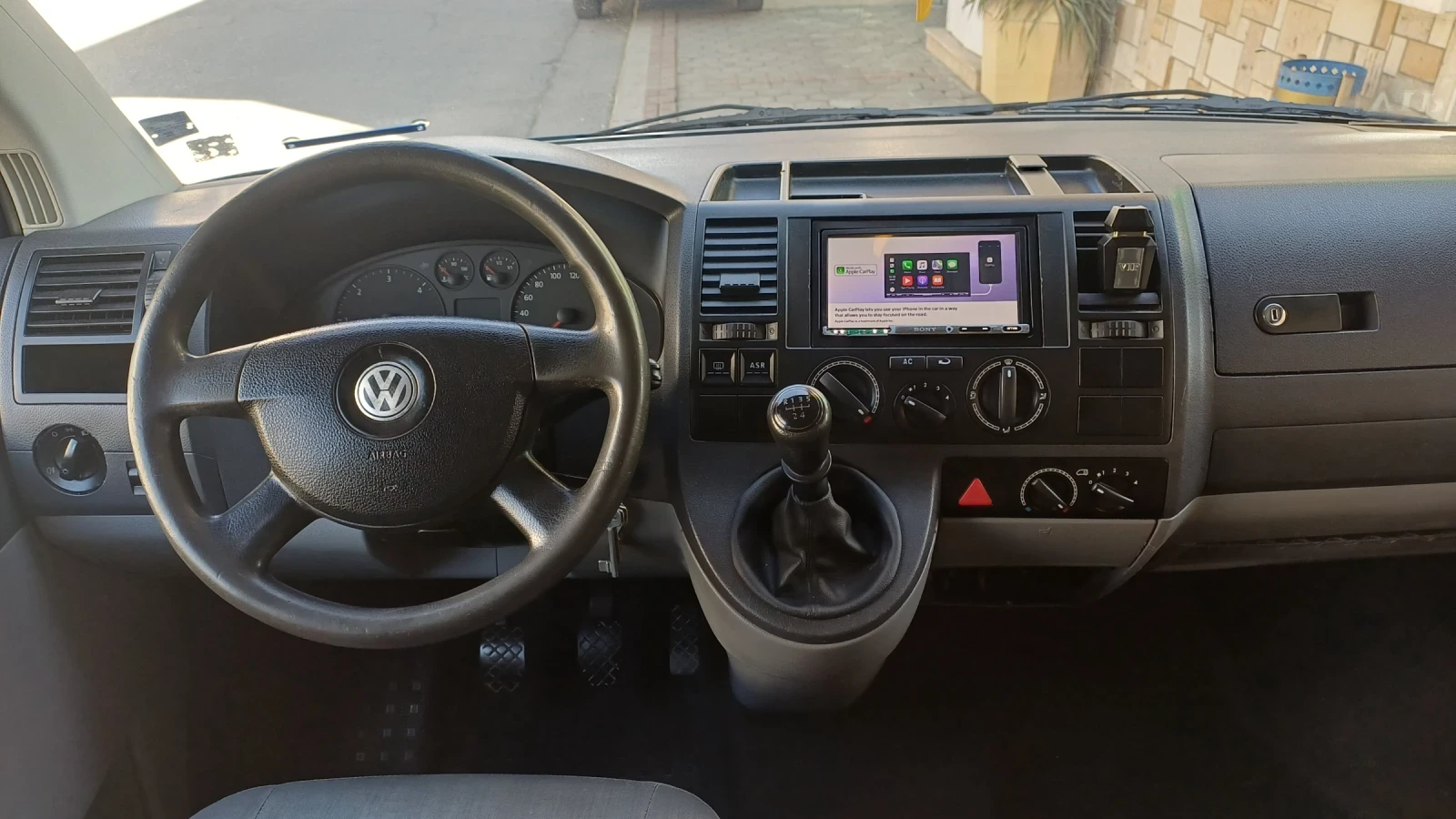 VW T5 1.9 TDI, снимка 11 - Бусове и автобуси - 54159123