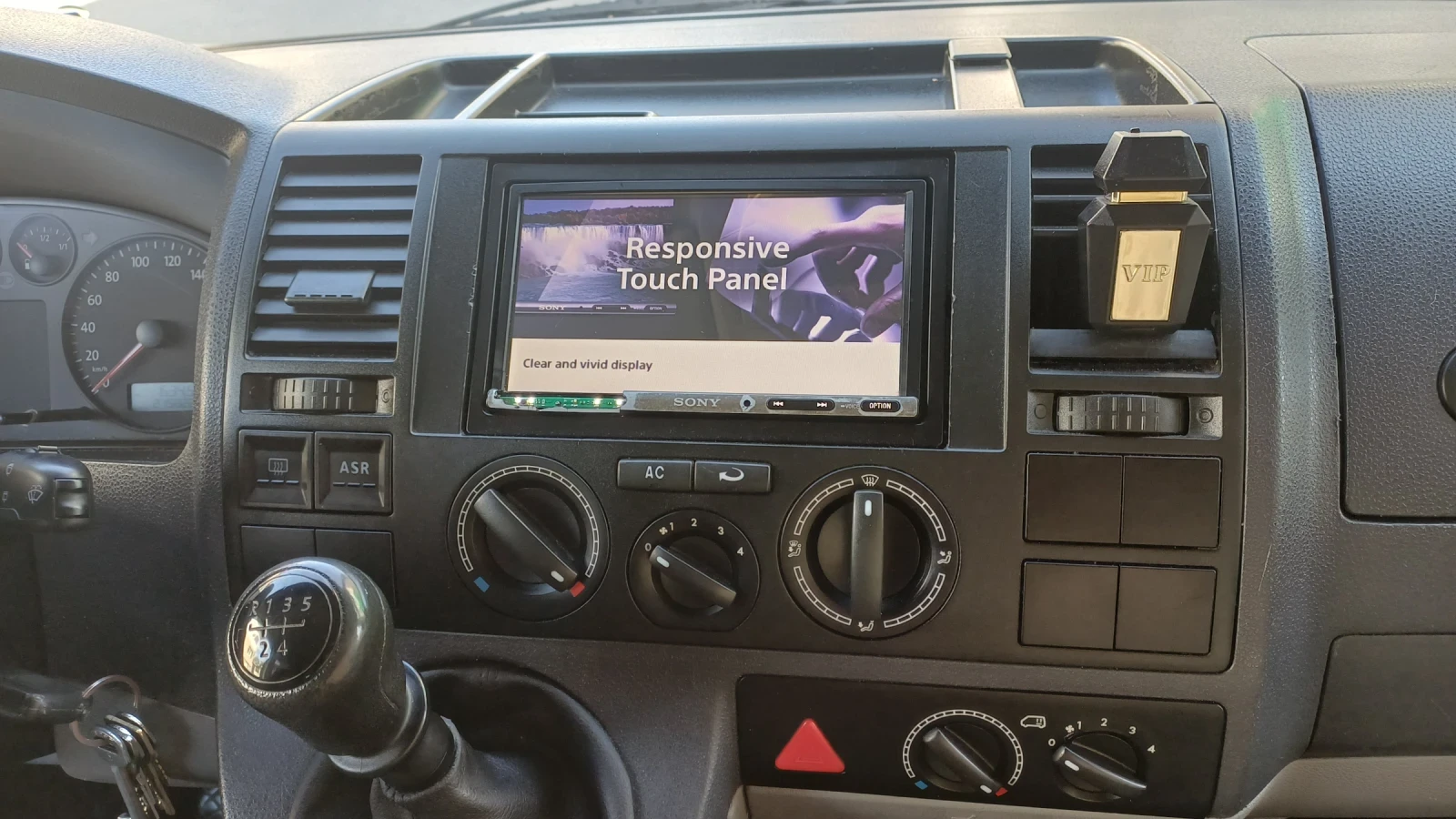 VW T5 1.9 TDI, снимка 10 - Бусове и автобуси - 54159123