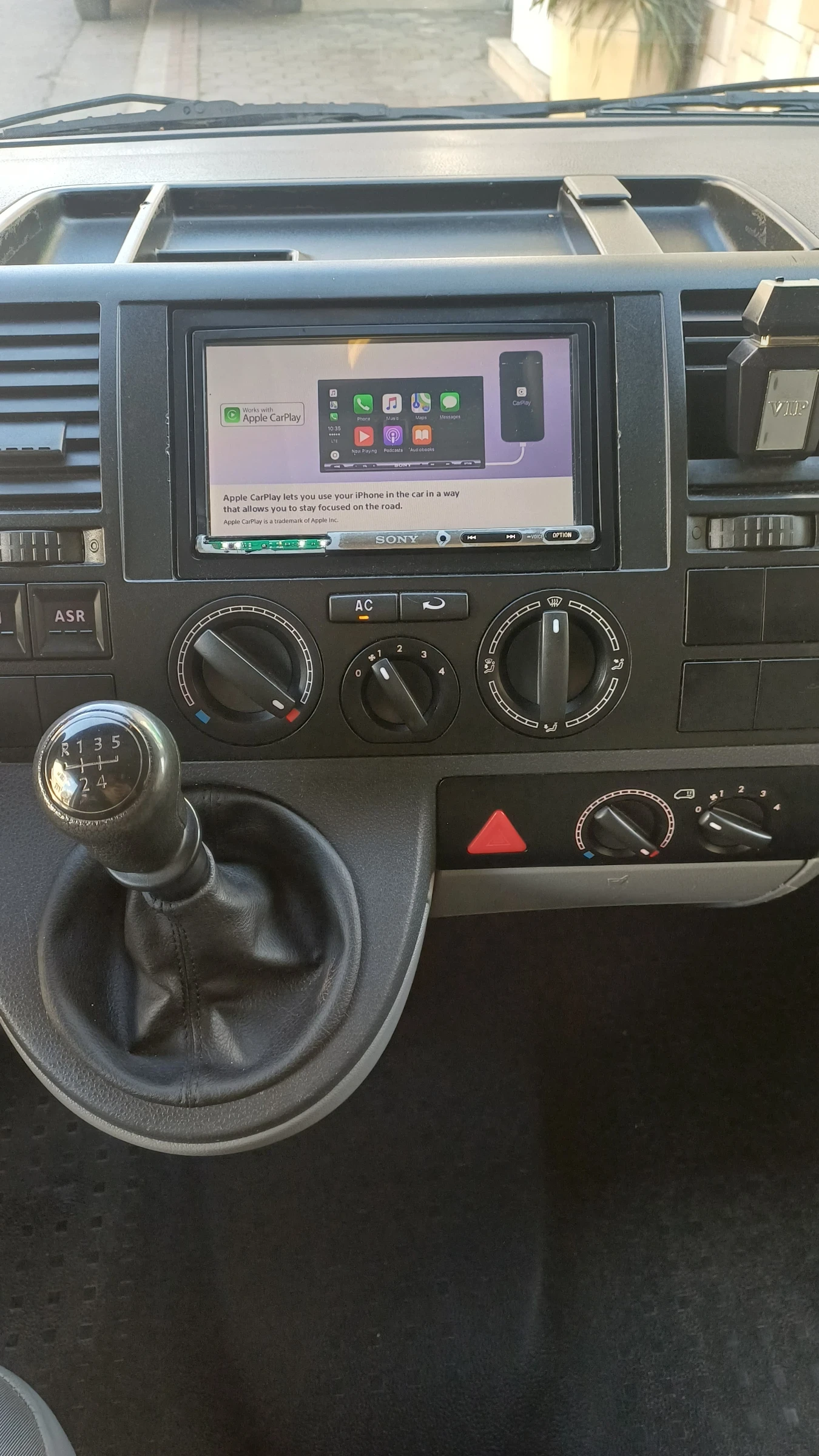 VW T5 1.9 TDI, снимка 13 - Бусове и автобуси - 54159123