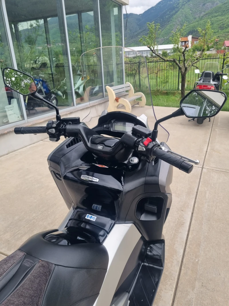 Honda Integra 31000km! 750i ABS, снимка 8 - Мотоциклети и мототехника - 50209612