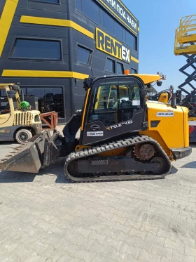 Мини челни товарачи JCB 3TS-8T, снимка 1