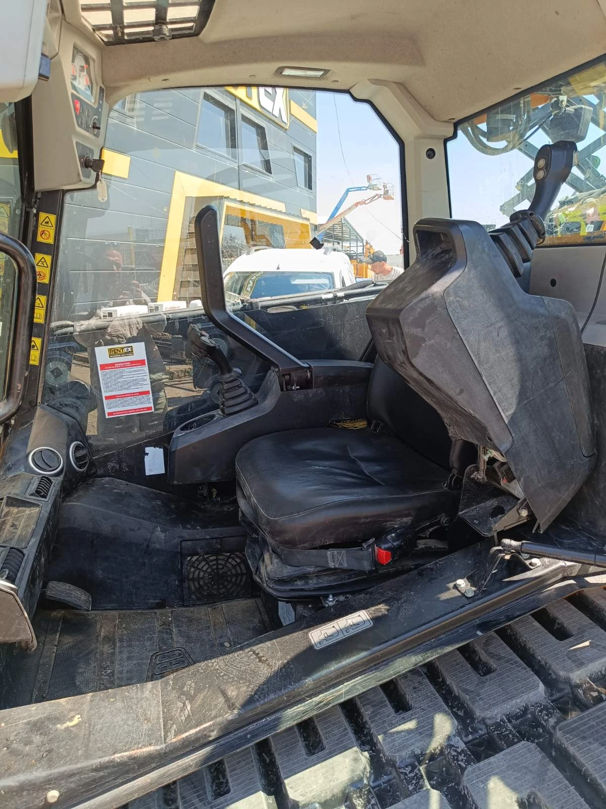 Мини челни товарачи JCB 3TS-8T, снимка 12 - Индустриална техника - 55845125