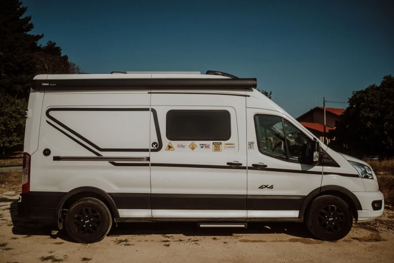 Кемпер Ford Transit 4х4 Etrusco CV 600 DF, снимка 4 - Каравани и кемпери - 51359138