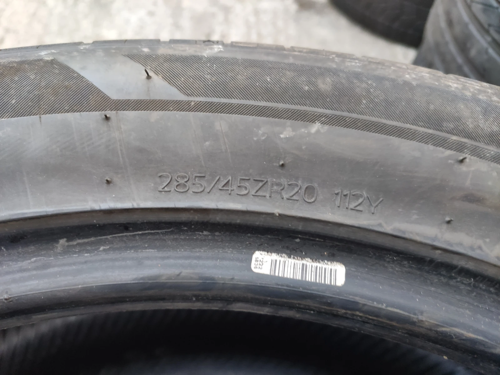 Гуми Летни 285/45R20, снимка 7 - Гуми и джанти - 54731387