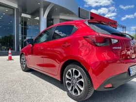Mazda 2 1.5 бензин 52000км нова от бг ! навигация кейлес, снимка 6