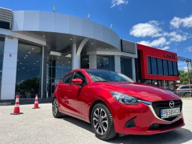 Mazda 2 1.5 бензин 52000км нова от бг ! навигация кейлес, снимка 2