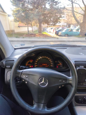 Mercedes-Benz C 180 undefined | Auto.bg — изображение 9