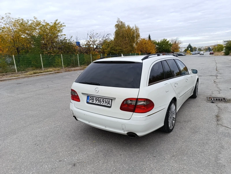 Mercedes-Benz E 320, снимка 2 - Автомобили и джипове - 47785278