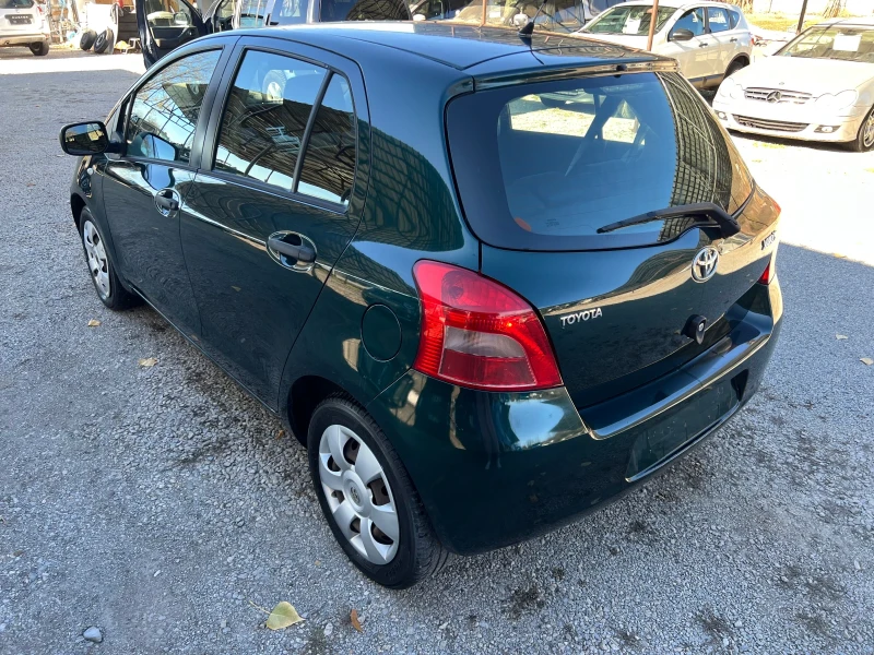 Toyota Yaris 1.3i, снимка 7 - Автомобили и джипове - 48003663